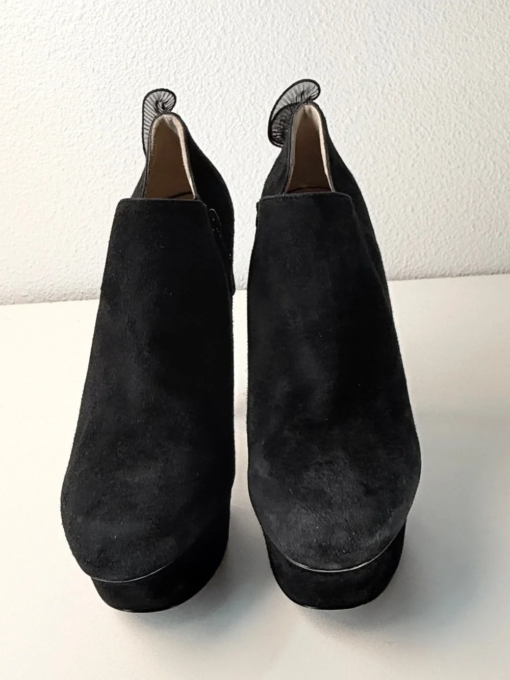 Nicholas Kirkwood Black Suede Ruffle Heel Platform Booties Size 38 With Dustbag
